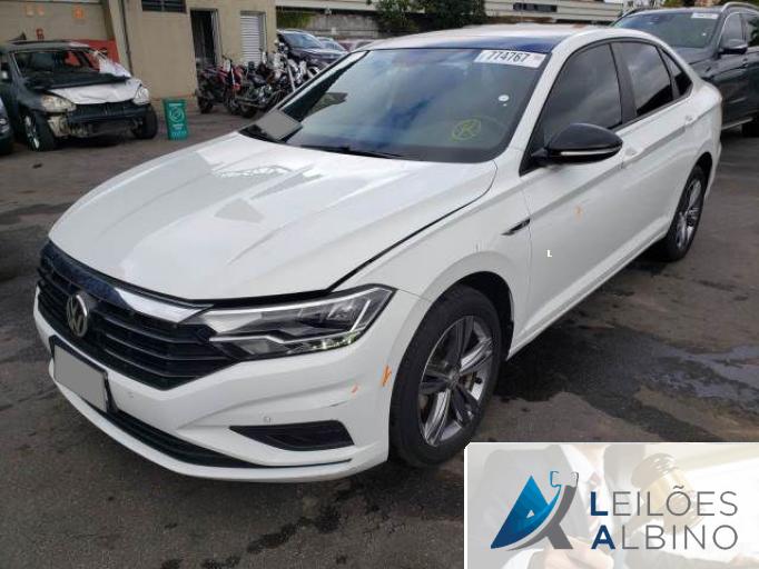 VOLKSWAGEN JETTA 18/18