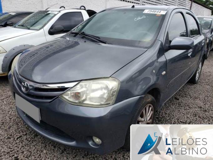 TOYOTA ETIOS SEDAN 12/13