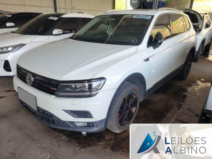 VOLKSWAGEN TIGUAN 19/19