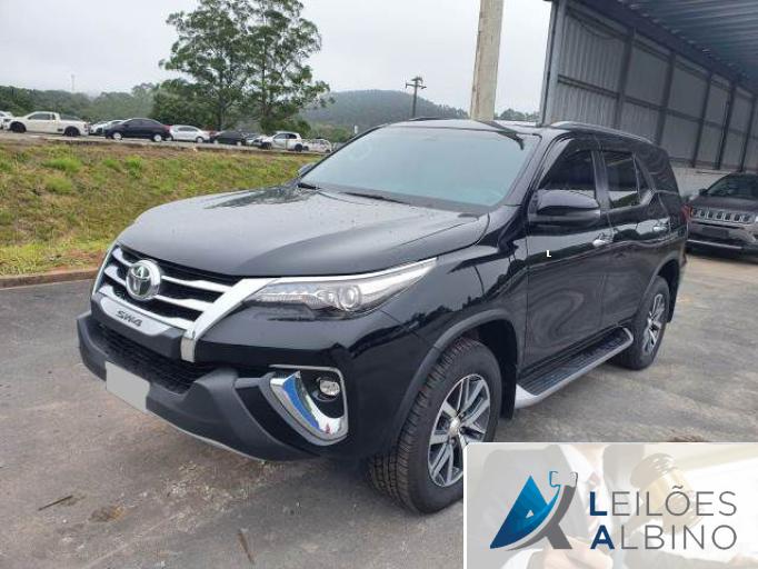 TOYOTA HILUX SW4 20/20 TOYOTA HILUX SW4 20/20