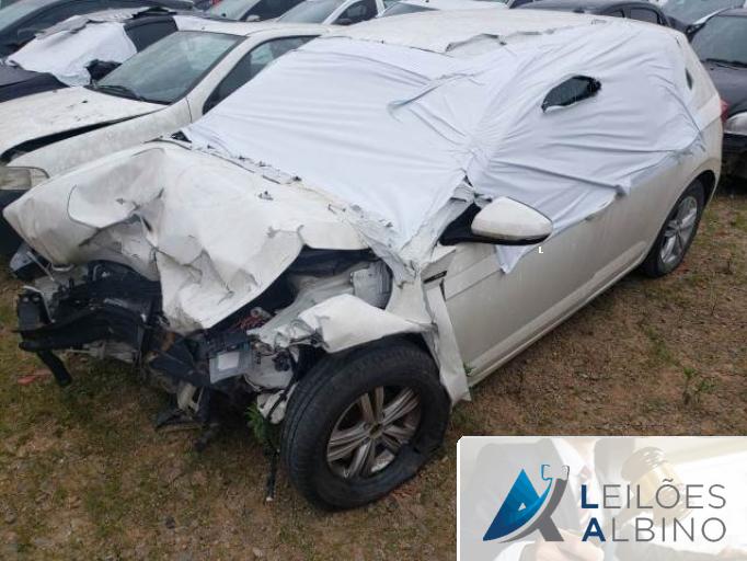 VOLKSWAGEN POLO 19/19